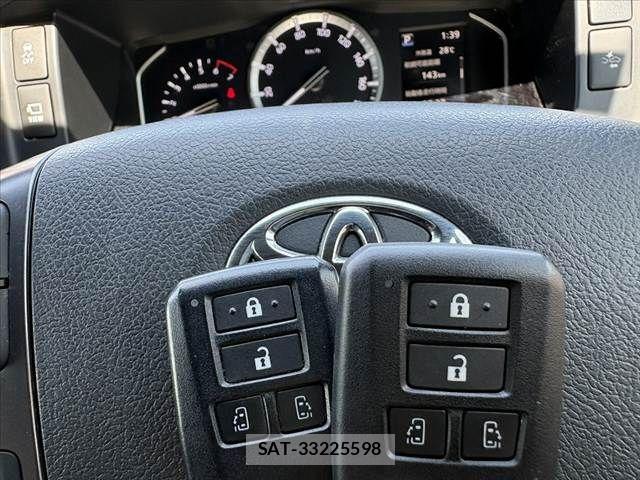 Toyota HIACE VAN 2022-12 6914592-5