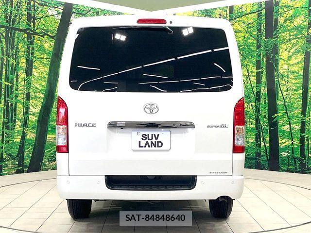 Toyota HIACE VAN 2022-11 6914589-14