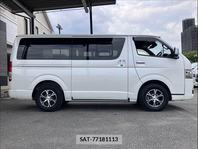 Toyota HIACE VAN 2022-07 6914590-12