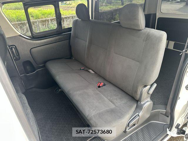 Toyota HIACE VAN 2022-05 6914598-9