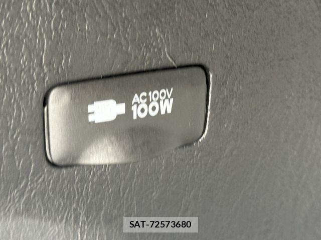 Toyota HIACE VAN 2022-05 6914598-13
