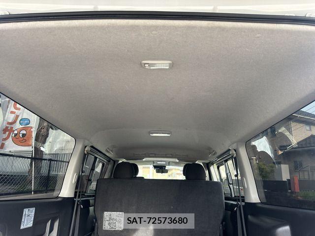 Toyota HIACE VAN 2022-05 6914598-8