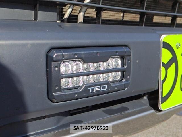 Toyota HIACE VAN 2022-10 6914591-10