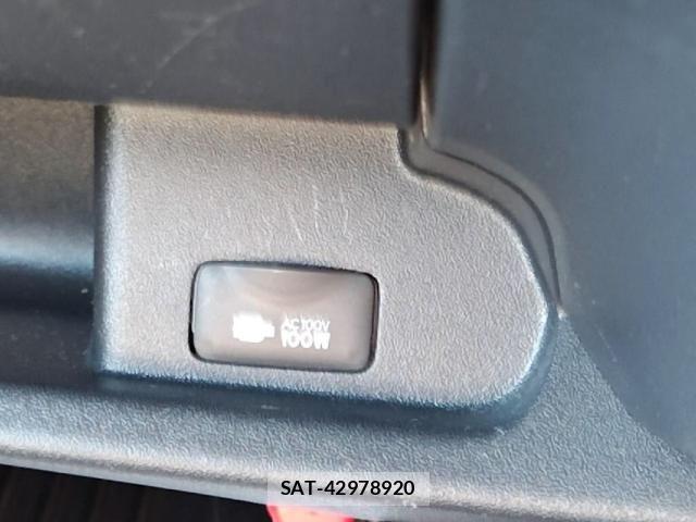 Toyota HIACE VAN 2022-10 6914591-19
