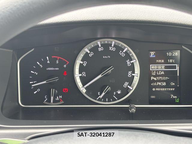 Toyota HIACE VAN 2026-03 6998874-15