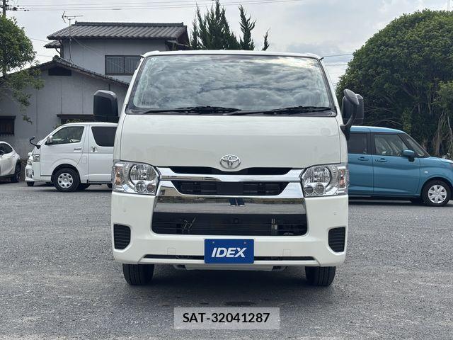 Toyota HIACE VAN 2026-03 6998874-3