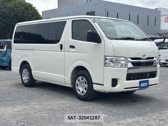 Toyota HIACE VAN 2026-03 6998874-4