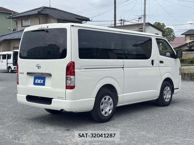 Toyota HIACE VAN 2026-03 6998874-6