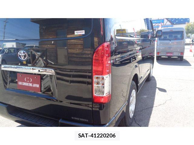 Toyota HIACE VAN 2021-03 6998854-11