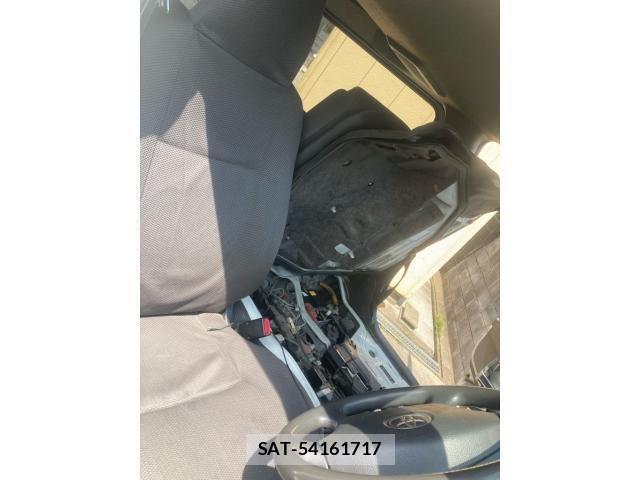 Toyota HIACE VAN 2013-12 6998892-15