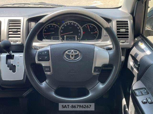 Toyota HIACE VAN 2018-09 6998857-15