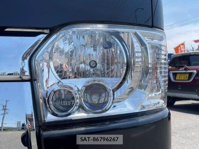 Toyota HIACE VAN 2018-09 6998857-26