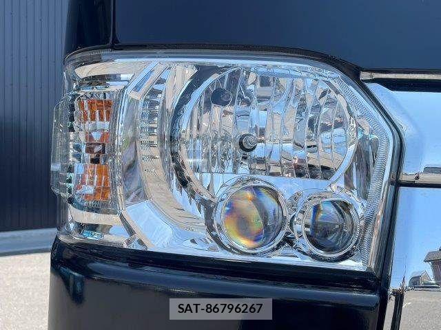 Toyota HIACE VAN 2018-09 6998857-27