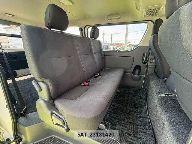 Toyota HIACE VAN 2025-07 6998837-13