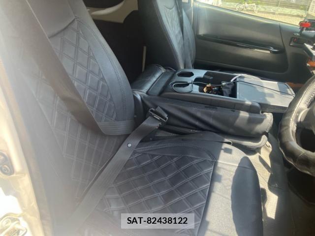 Toyota HIACE VAN 2015-11 6998863-12