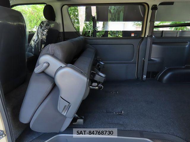 Toyota HIACE VAN 2026-04 6998836-22