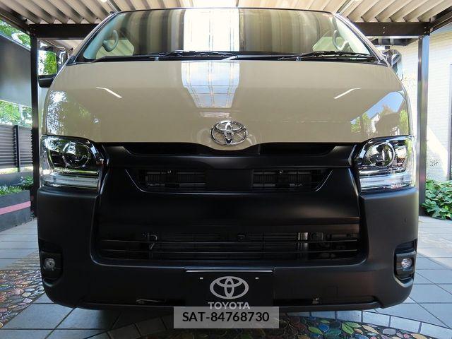 Toyota HIACE VAN 2026-04 6998836-4