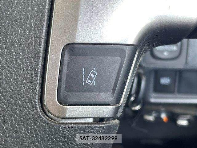Toyota HIACE VAN 2018-05 6998853-9