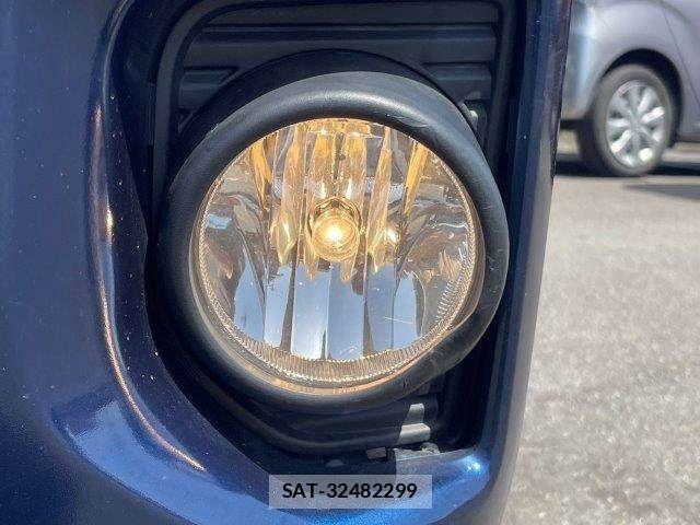Toyota HIACE VAN 2018-05 6998853-15