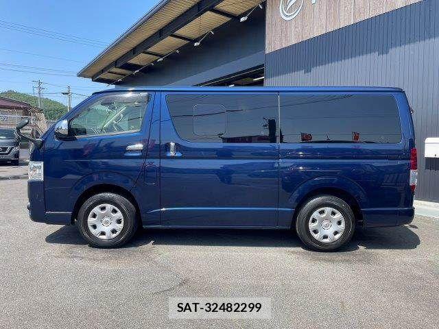 Toyota HIACE VAN 2018-05 6998853-23