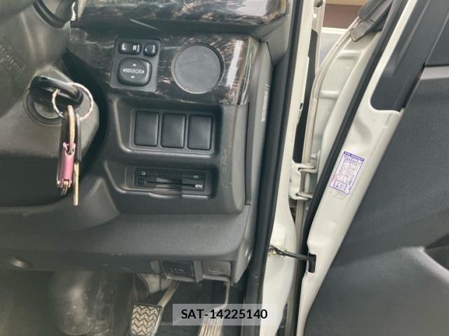 Toyota HIACE VAN 2016-05 6998869-5