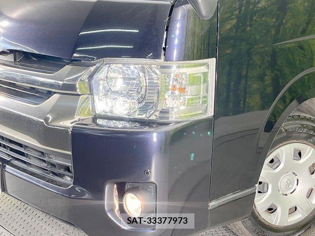 Toyota HIACE VAN 2016-09 7021780-11