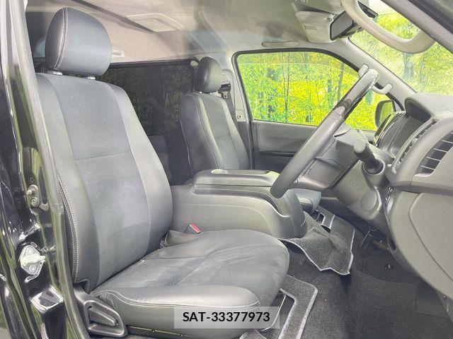 Toyota HIACE VAN 2016-09 7021780-7