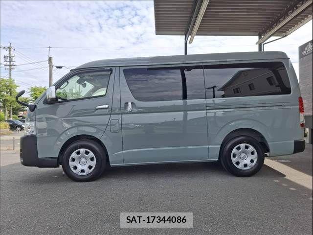 Toyota HIACE VAN 2026-02 7021775-13