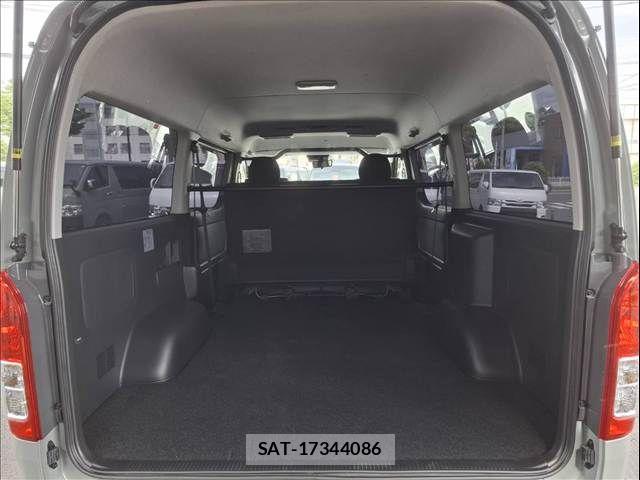 Toyota HIACE VAN 2026-02 7021775-19