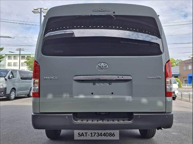 Toyota HIACE VAN 2026-02 7021775-2
