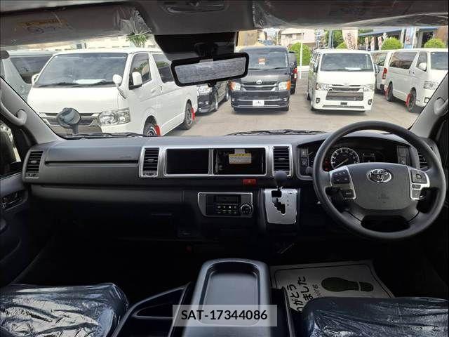 Toyota HIACE VAN 2026-02 7021775-3