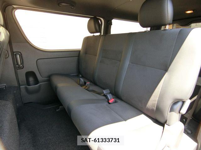 Toyota HIACE VAN 2026-04 7021779-9