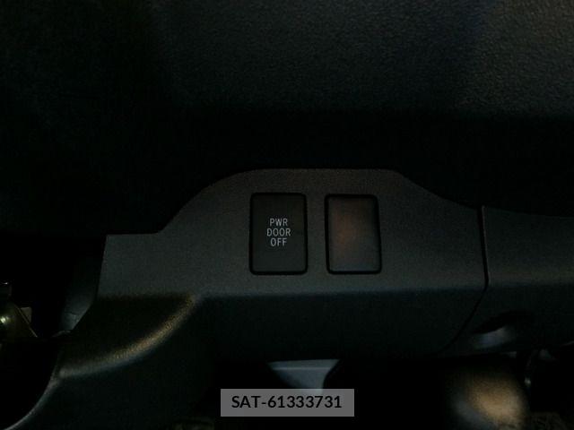 Toyota HIACE VAN 2026-04 7021779-15