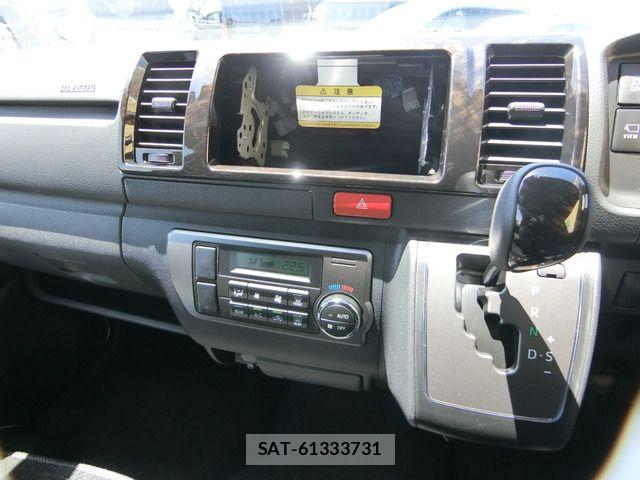 Toyota HIACE VAN 2026-04 7021779-19