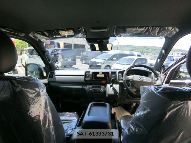 Toyota HIACE VAN 2026-04 7021779-2