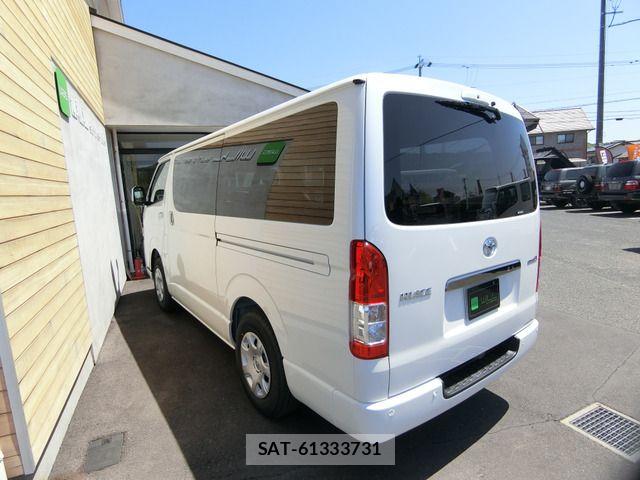Toyota HIACE VAN 2026-04 7021779-6