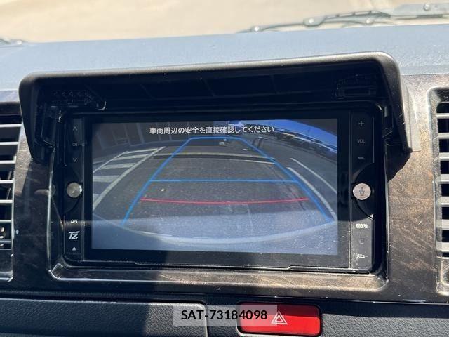 Toyota HIACE VAN 2018-03 7021782-18