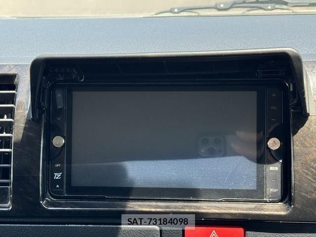 Toyota HIACE VAN 2018-03 7021782-19