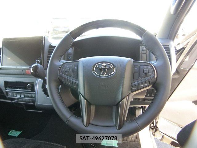 Toyota HIACE VAN 2026-04 7021776-8