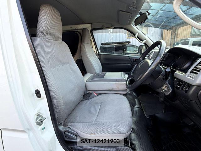 Toyota HIACE VAN 2007-02 7021787-15