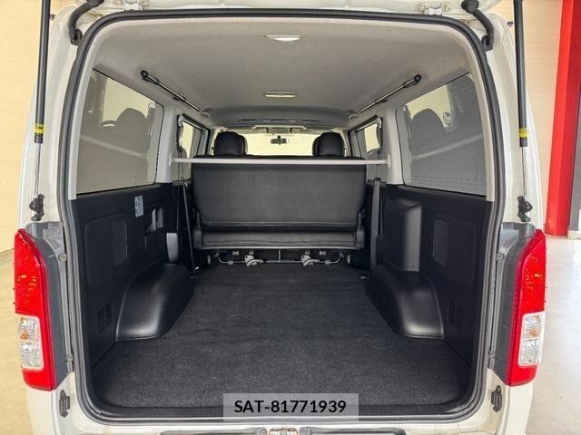 Toyota HIACE VAN 2015-09 7021785-12