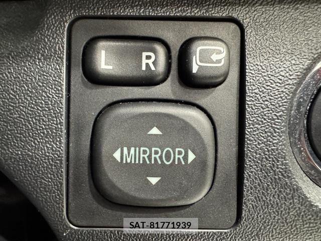 Toyota HIACE VAN 2015-09 7021785-23