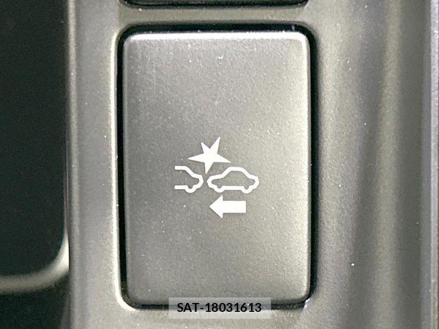 Toyota HIACE VAN 2025-09 7061089-4