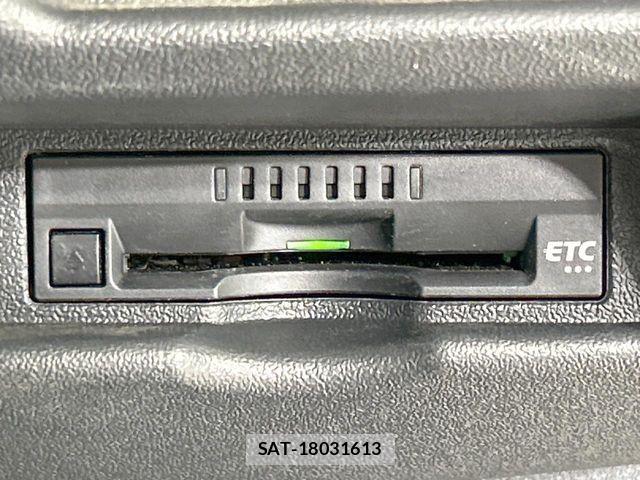 Toyota HIACE VAN 2025-09 7061089-6