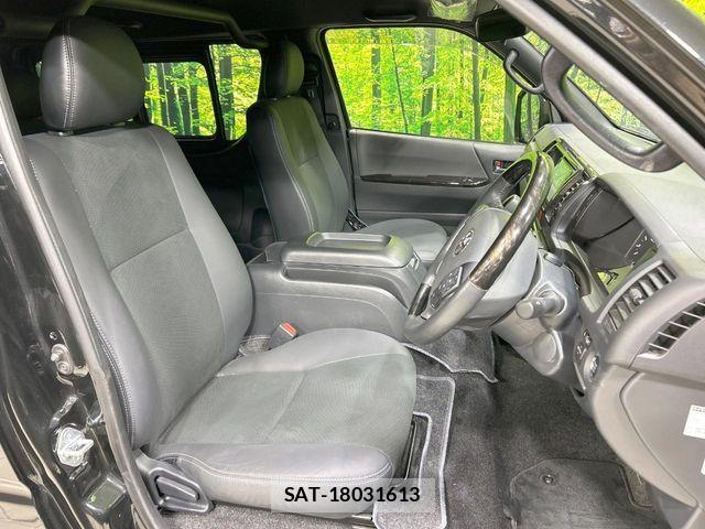 Toyota HIACE VAN 2025-09 7061089-7