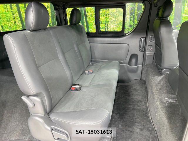 Toyota HIACE VAN 2025-09 7061089-8
