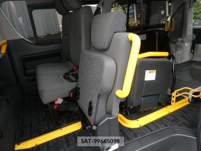 Toyota HIACE VAN 2025-06 7061101-12