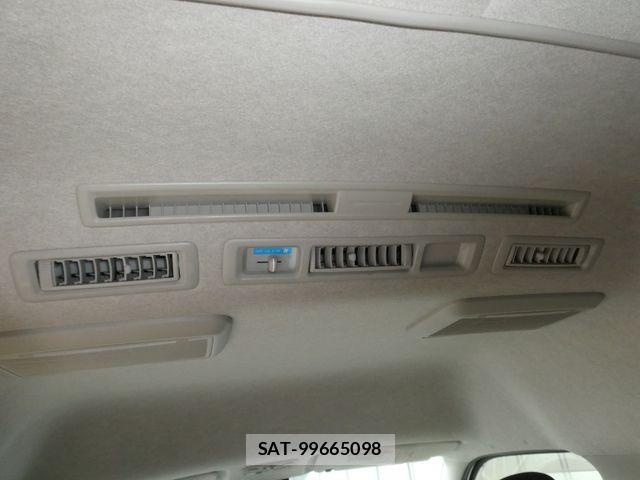 Toyota HIACE VAN 2025-06 7061101-19