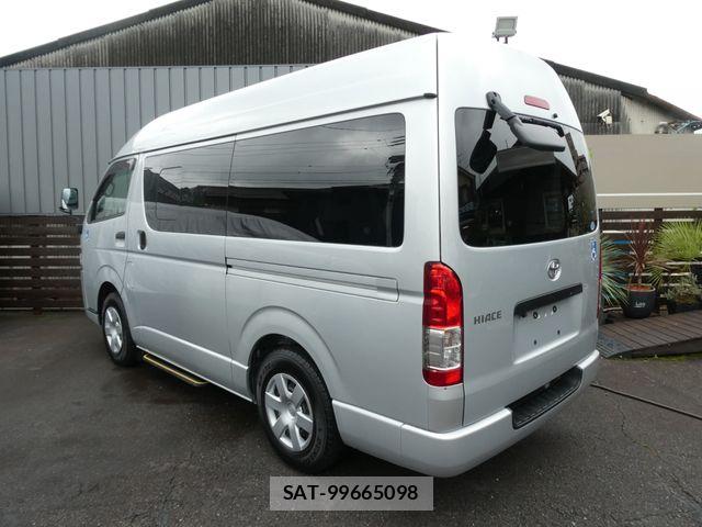 Toyota HIACE VAN 2025-06 7061101-29