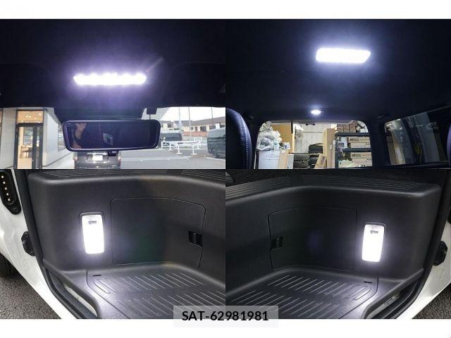 Toyota HIACE VAN 2022-01 7061091-18